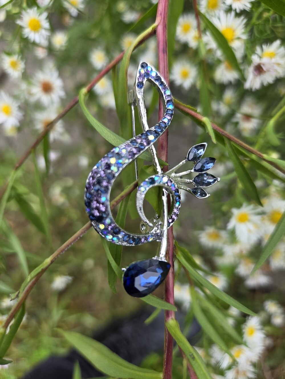G Clef Silver Tone Blue Rhinestone Music Brooch